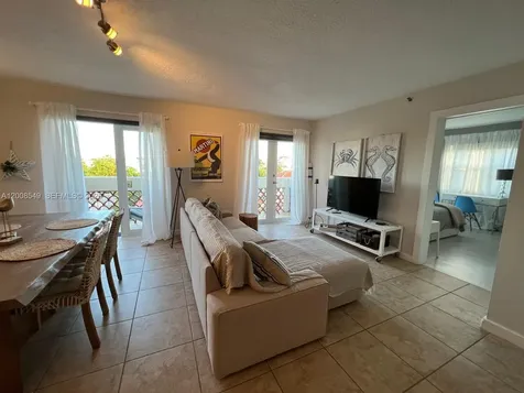 227 Michigan Avenue Miami Beach FL 33139