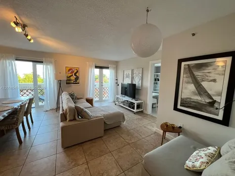 227 Michigan Avenue Miami Beach FL 33139
