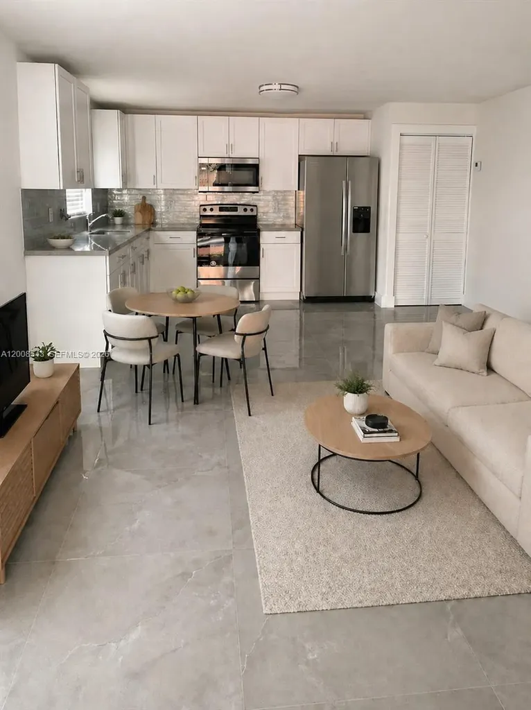 4281 Riverside Drive Coral Springs FL 33065