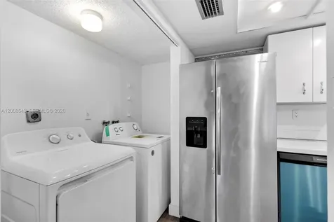 269 NW 7th Street Miami FL 33136