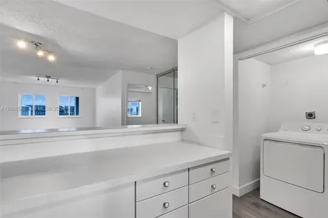 269 NW 7th Street Miami FL 33136