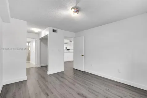 269 NW 7th Street Miami FL 33136