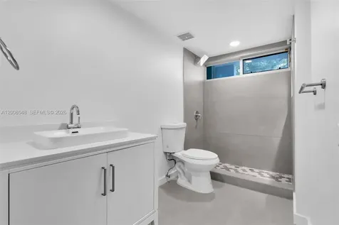 269 NW 7th Street Miami FL 33136