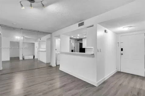 269 NW 7th Street Miami FL 33136