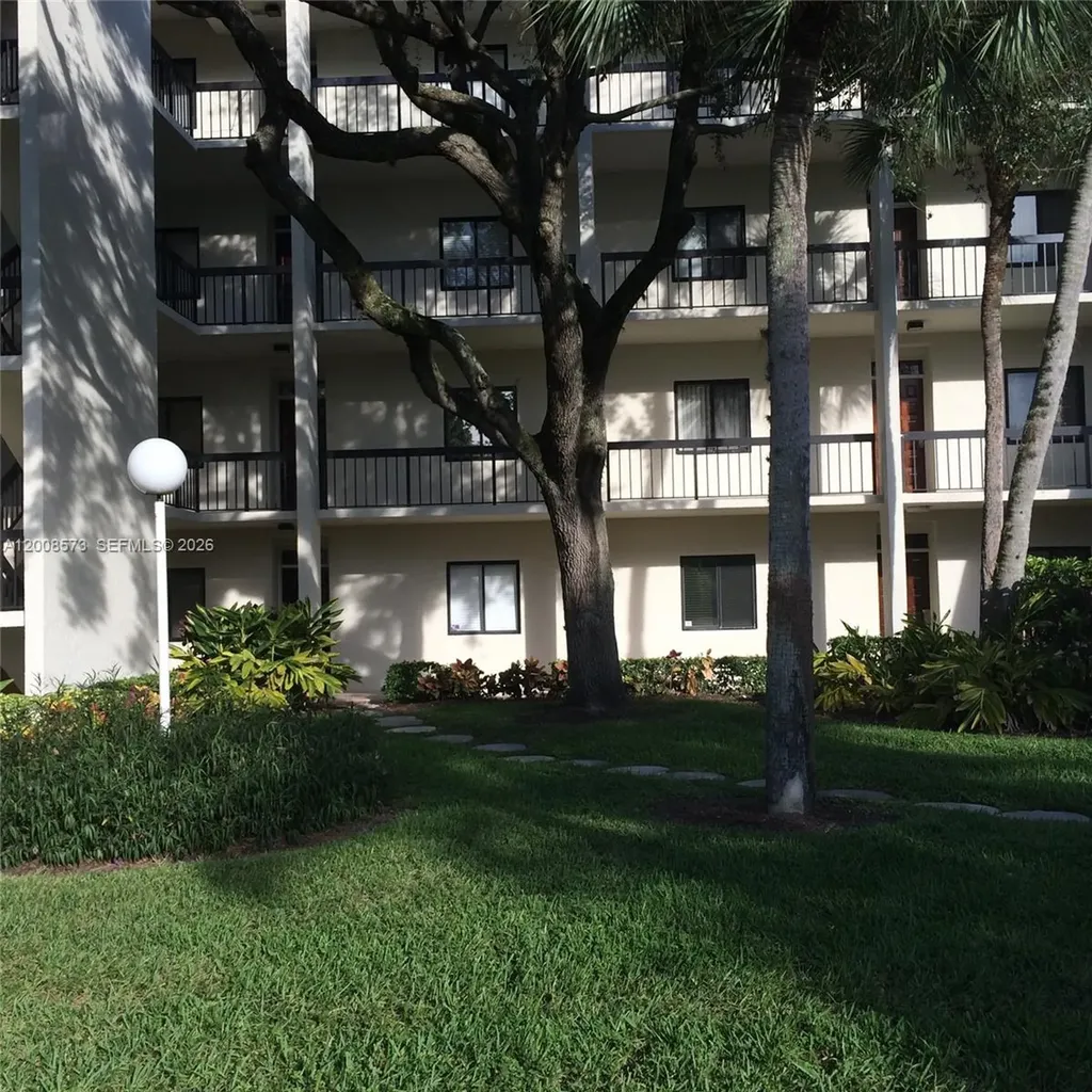 3050 Presidential Way West Palm Beach FL 33401