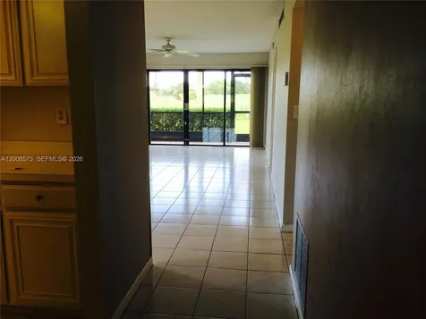 3050 Presidential Way West Palm Beach FL 33401