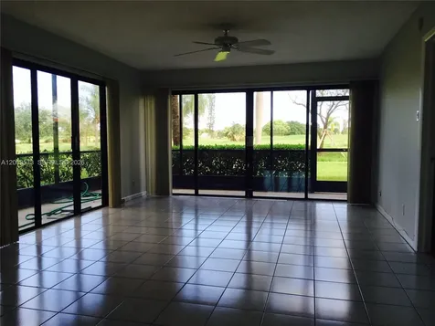 3050 Presidential Way West Palm Beach FL 33401