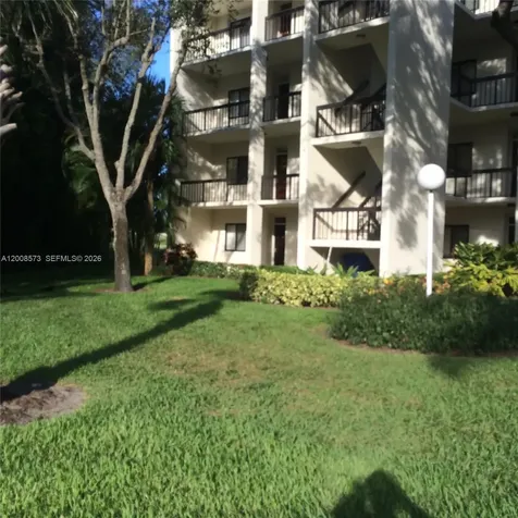 3050 Presidential Way West Palm Beach FL 33401