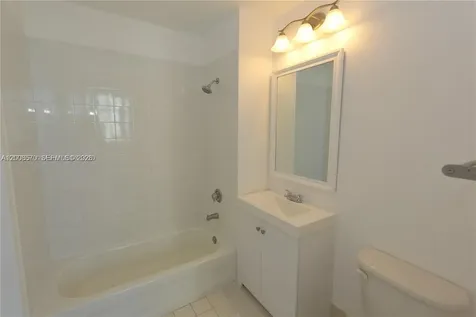 2200 NE 4th Avenue Miami FL 33137