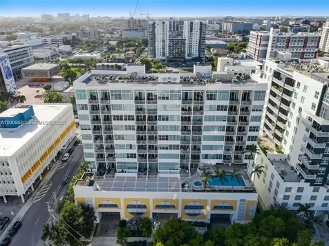 2200 NE 4th Avenue Miami FL 33137