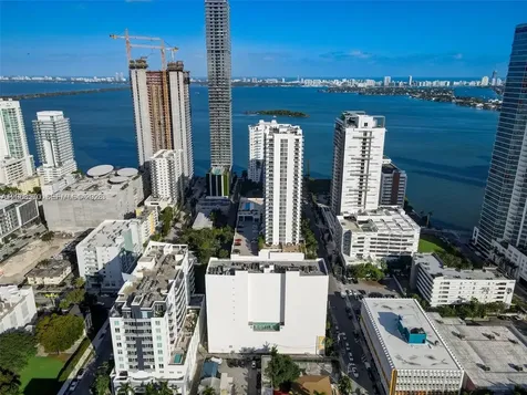 2200 NE 4th Avenue Miami FL 33137
