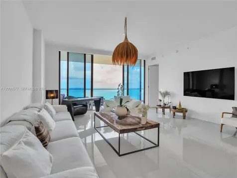 18975 Collins Avenue Sunny Isles Beach FL 33160