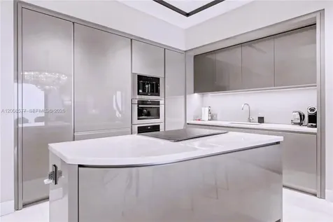 18975 Collins Avenue Sunny Isles Beach FL 33160