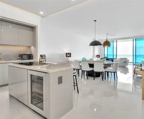 18975 Collins Avenue Sunny Isles Beach FL 33160