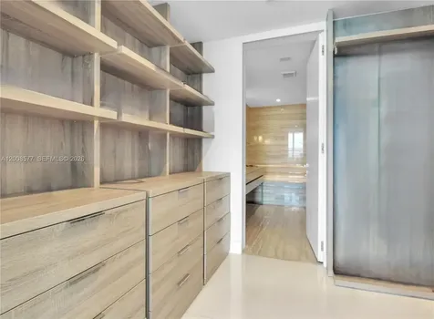 18975 Collins Avenue Sunny Isles Beach FL 33160
