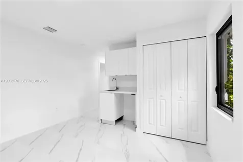152 NW 18 Street Homestead FL 33030