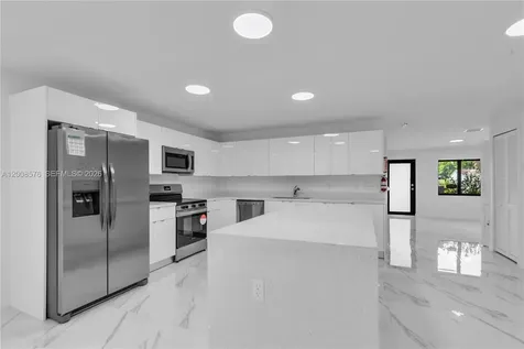 152 NW 18 Street Homestead FL 33030
