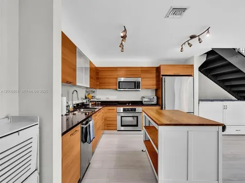 3301 NE 1st Avenue Miami FL 33137