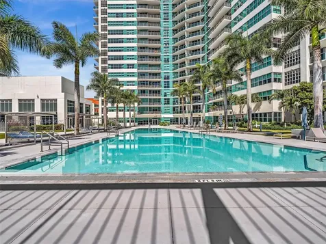 3301 NE 1st Avenue Miami FL 33137