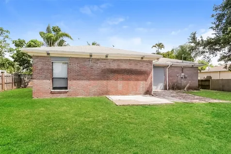 438 SE Streamlet Avenue Port St. Lucie FL 34983