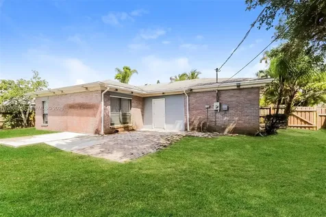 438 SE Streamlet Avenue Port St. Lucie FL 34983