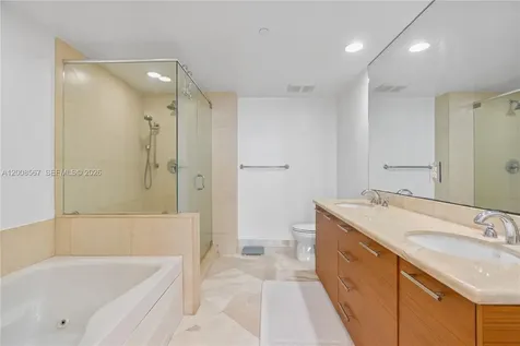 50 Biscayne Boulevard Miami FL 33132