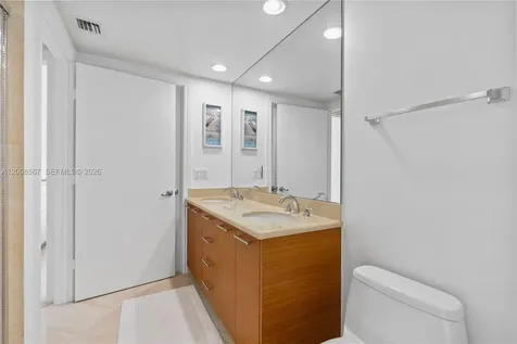 50 Biscayne Boulevard Miami FL 33132