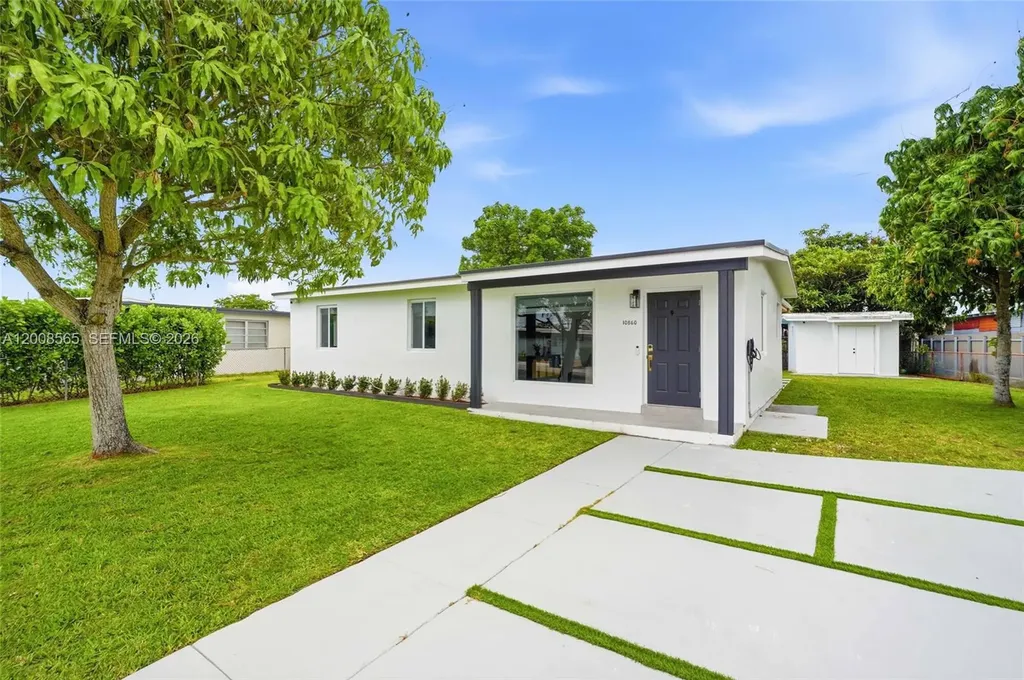 10860 SW 40th Terrace Miami FL 33165