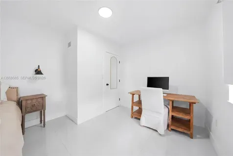 10860 SW 40th Terrace Miami FL 33165