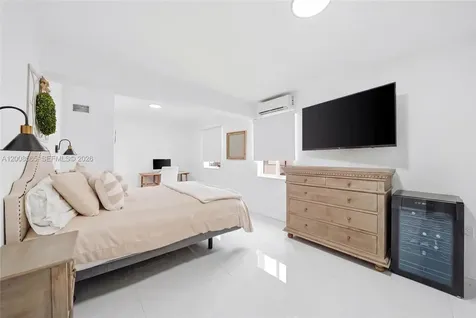 10860 SW 40th Terrace Miami FL 33165