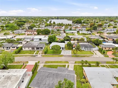 10860 SW 40th Terrace Miami FL 33165