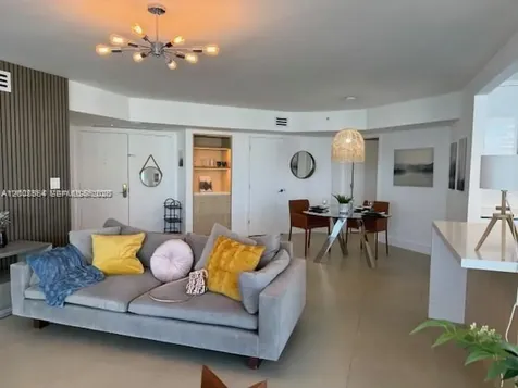 6301 Collins Avenue Miami Beach FL 33141