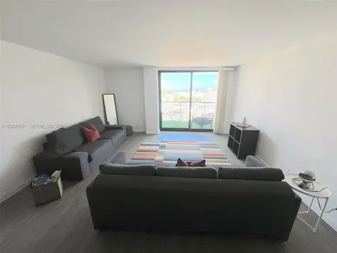 1800 Collins Avenue Miami Beach FL 33139