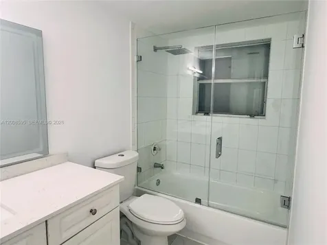6095 W 18th Avenue Hialeah FL 33012