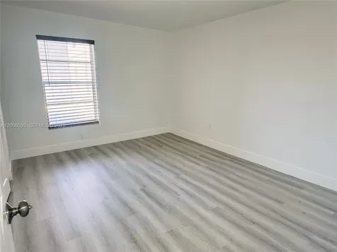 6095 W 18th Avenue Hialeah FL 33012