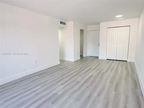 6095 W 18th Avenue Hialeah FL 33012