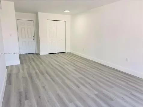 6095 W 18th Avenue Hialeah FL 33012