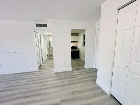 6095 W 18th Avenue Hialeah FL 33012