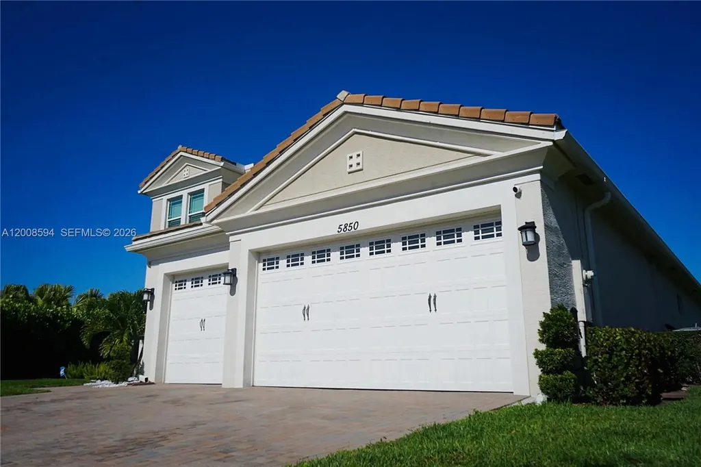 5850 Whippoorwill Circle Westlake FL 33470