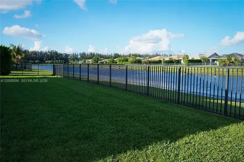 5850 Whippoorwill Circle Westlake FL 33470