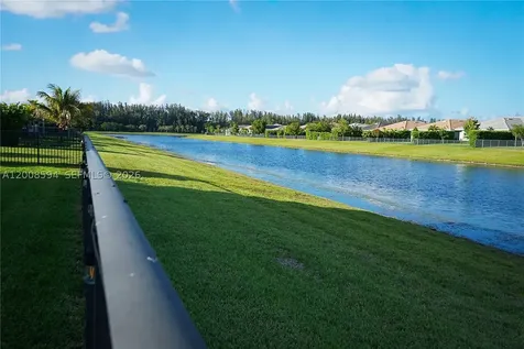 5850 Whippoorwill Circle Westlake FL 33470