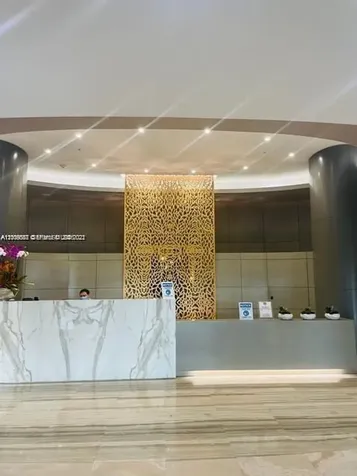 10275 Collins Avenue Bal Harbour FL 33154