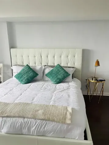 10275 Collins Avenue Bal Harbour FL 33154