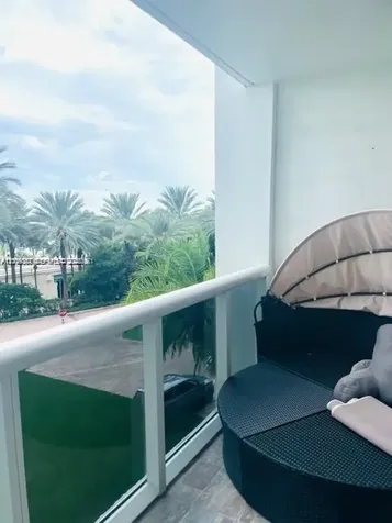 10275 Collins Avenue Bal Harbour FL 33154