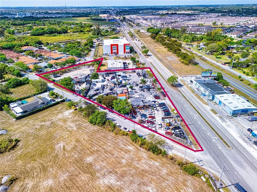 22825 S Dixie Highway Miami FL 33170