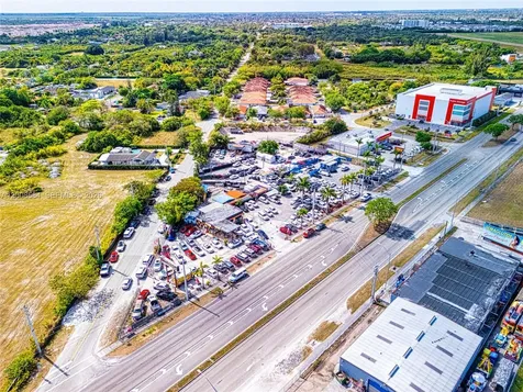 22825 S Dixie Highway Miami FL 33170