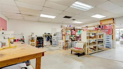 68 169 Street Hialeah FL 33015