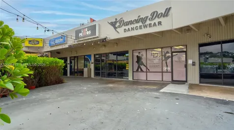 68 169 Street Hialeah FL 33015