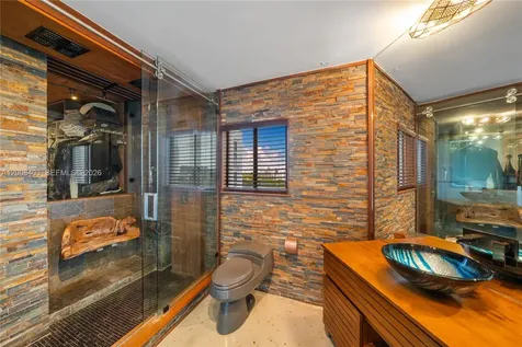 1701 Sunset Harbour Drive Miami Beach FL 33139