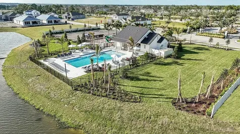 657 SE Ranch Oak Circle Port St. Lucie FL 34984
